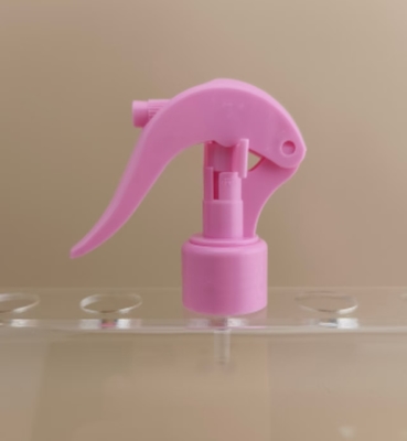 Pink Plastic Mini Trigger Sprayer K602-2 for Bottles and Hairdressing