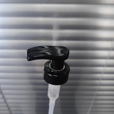 24/400 28/400 Black PP PE Material Lotion Pump Output 1.20 - 1.50ml/T