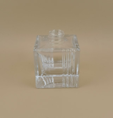Square Thick Sole Smooth Clear Glass Bottle for Car Perfume