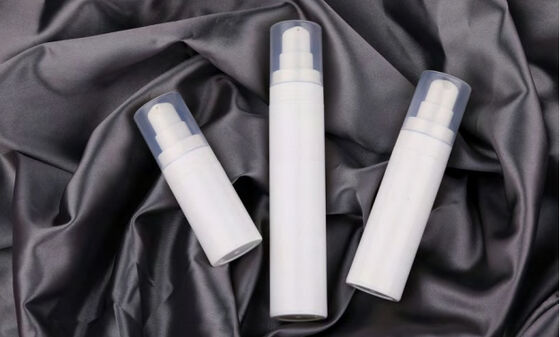 Cylindrical 15ml 30ml White PP Plastic Airless Bottle with Snap Lotion Pump
