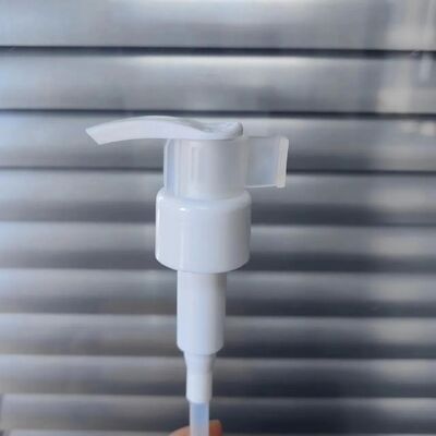 All Full Plastic Without Metal Spring Facial Cleanser Lotion Pump with Clip Lock