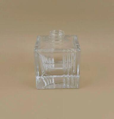 Square Thick Sole Smooth Clear Glass Bottle for Car Perfume