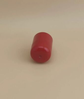 Nice Design Red Plastic Cap for Skincare Bottles